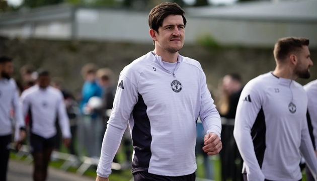 Harry Maguire chuẩn bị trở lại đội hình Man United.