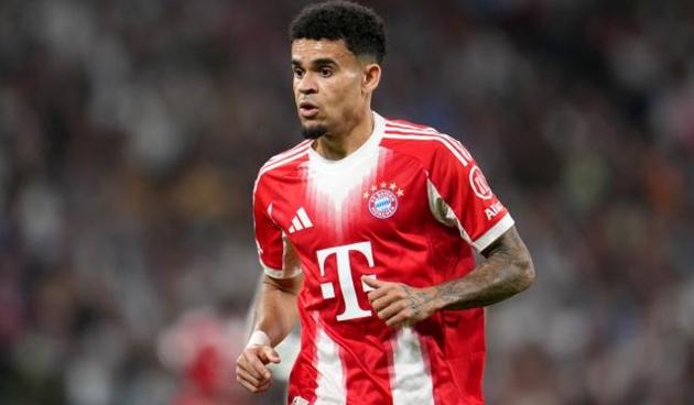 Ảnh bài viết Luis Diaz giúp Bayern tăng 400% đơn hàng áo đấu