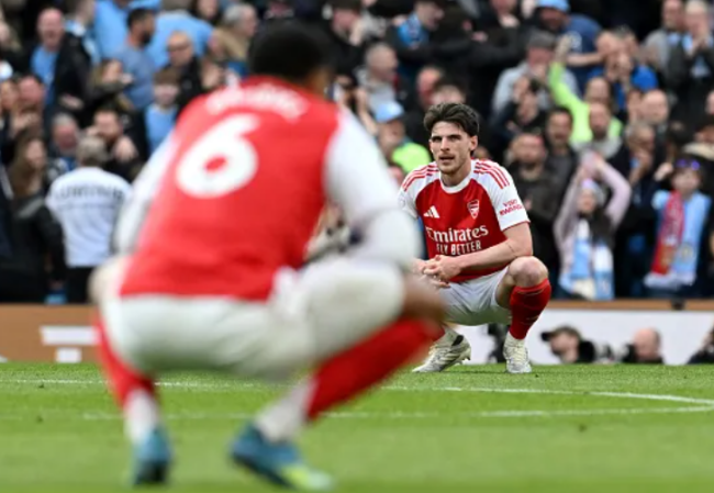 Arsenal không còn đường lùi.