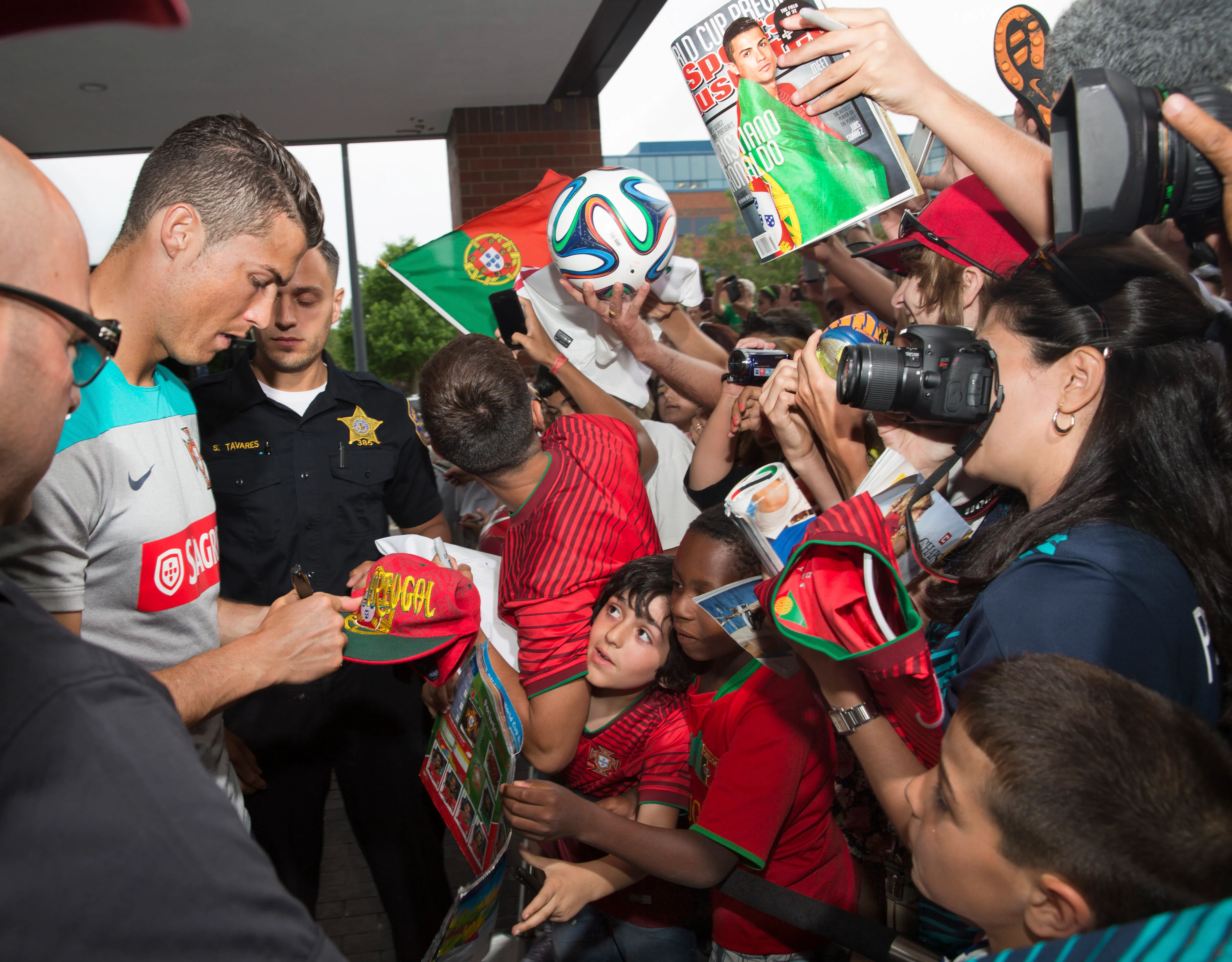 Ronaldo không cho phép mình được yếu đuối.