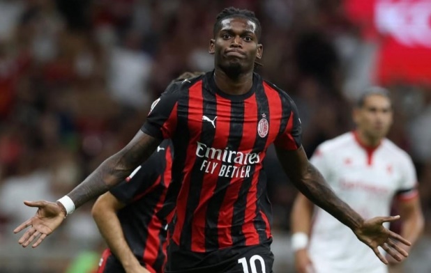 Ảnh bài viết Romano hé lộ diễn biến mới vụ Rafael Leao sang Ngoại hạng Anh