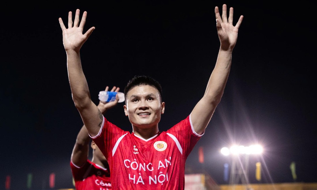 Nguyễn Quang Hải là nhân tố sáng tạo bên phía CAHN. Ảnh: CAHN FC.