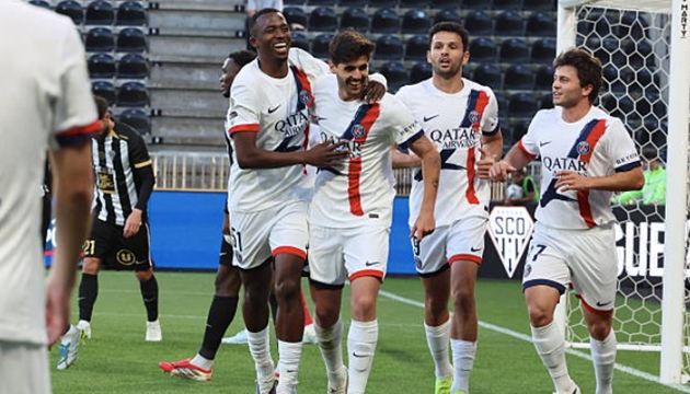 Dấu chấm hết cho Angers khi PSG có bàn thắng thứ 3.