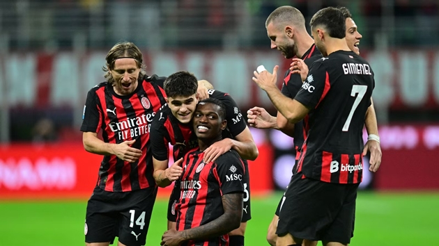 Leao có thể nâng tầm hàng công Man United?