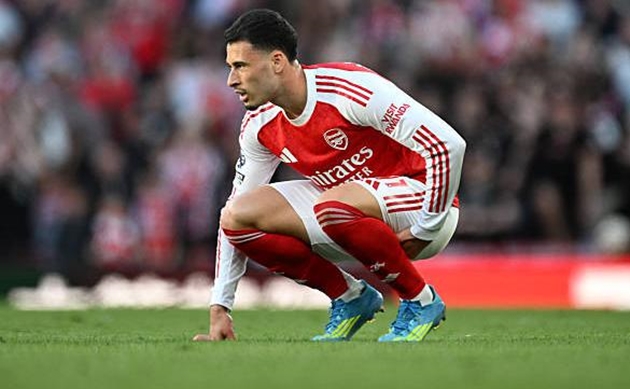 Gabriel Martinelli đối mặt nguy cơ dính chấn thương gân kheo.