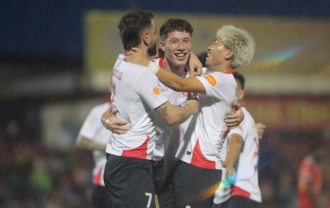 Ảnh bài viết Sao Việt kiều Lee Williams lên tiếng, CA TPHCM khuất phục Hà Tĩnh