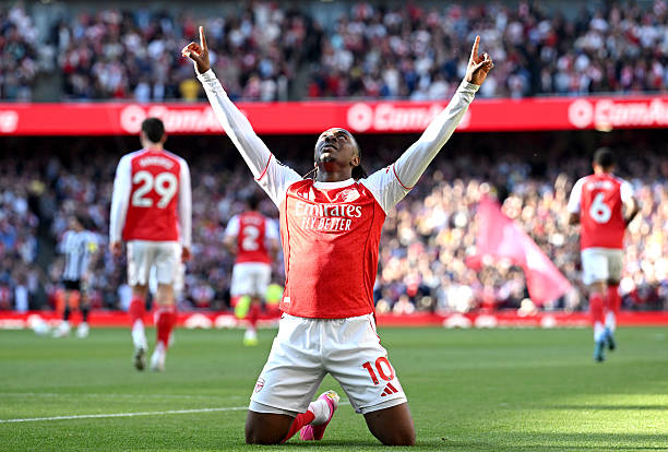 Ảnh bài viết Eze là vũ khí tối thượng của Arsenal trong cuộc đua vô địch