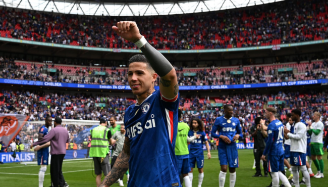 Ảnh bài viết Enzo Fernandez khẳng định tinh thần Chelsea sau khi hạ Leeds