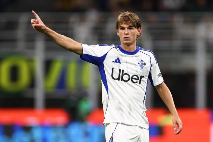 Nico Paz trên đường trở lại Bernabeu vào Hè này.