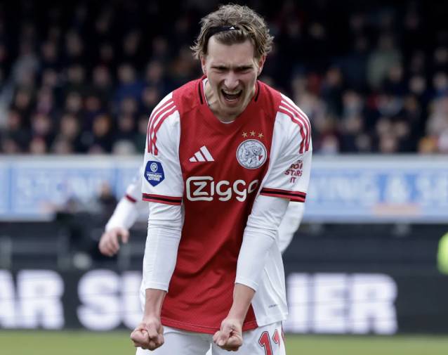 MU phải cẩn trọng với thương vụ Mika Godts sau những sai lầm trong quá khứ.