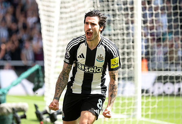 Tonali là mẫu tiền vệ trung tâm toàn diện.