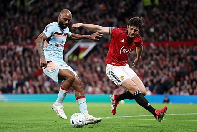 Ảnh bài viết Maguire giải mã đà thăng hoa của MU cùng Carrick