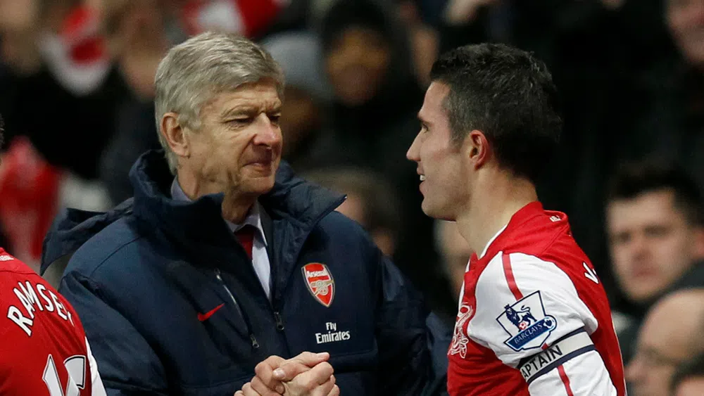 Đôi chân trái ma thuật dưới bàn tay Giáo sư.