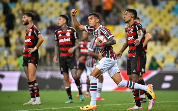 Riquelme Felipe đang trong tầm ngắm của Barca.