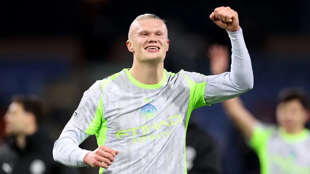 Erling Haaland cam kết tương lai lâu dài với Man City.