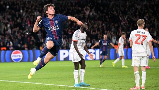 Ảnh bài viết Philipp Lahm cảnh báo Bayern Munich về lối đá phòng ngự 1 kèm 1