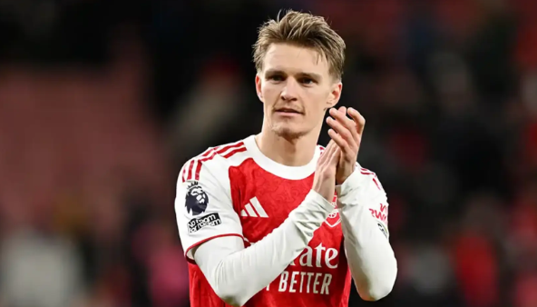 Odegaard bất ngờ trước những tin đồn cho rằng anh sẽ chia tay Arsenal.
