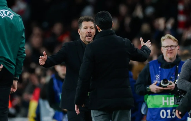 Arsenal chuẩn bị chạm trán Atletico.