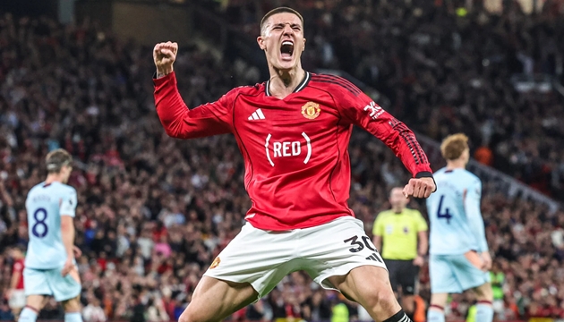 Ảnh bài viết Benjamin Sesko dẫn đầu các thống kê tiền đạo trẻ tại châu Âu