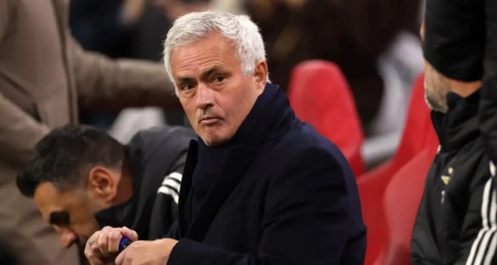 Ảnh bài viết Mourinho im lặng trước tin đồn dẫn dắt Real Madrid