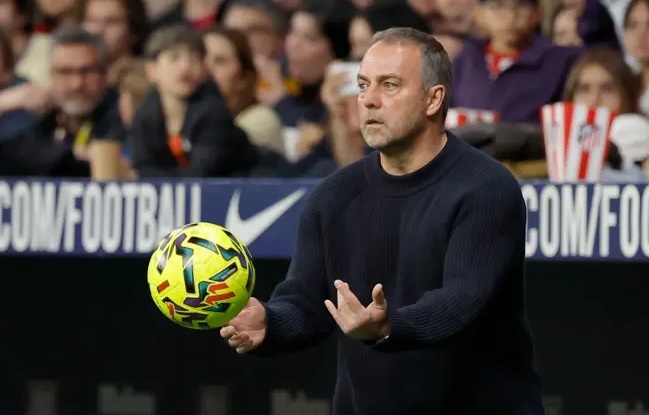 Flick sẽ cam kết tương lai lâu dài với Barca.