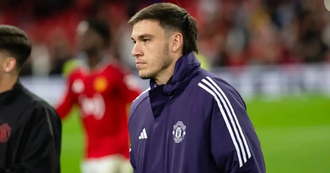 Ảnh bài viết 2 ông lớn châu Âu nhắm mua Manuel Ugarte