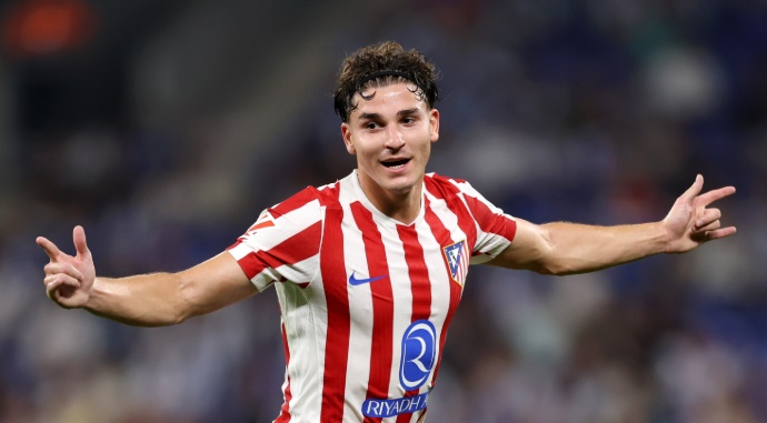 Barca đang nỗ lực để có được sự phục vụ của Alvarez.