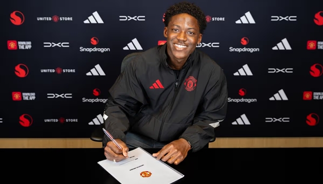 Ảnh bài viết CHÍNH THỨC: Kobbie Mainoo gia hạn với MU đến năm 2031