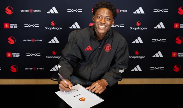 Ngôi sao người Anh quyết ở lại Man Utd