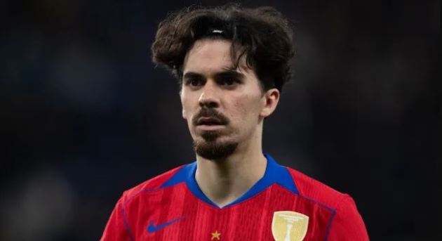 Ảnh bài viết Vitinha chọn Bruno Fernandes vào top 4 tiền vệ hay nhất