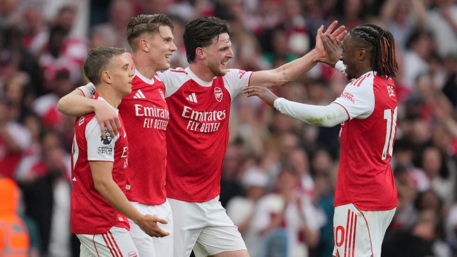 Eberechi Eze (7,2): Anh đóng vai trò then chốt trong bàn thắng thứ hai của Arsenal với một đường chọc khe tinh tế ra sau lưng hàng thủ cho Gyokeres.