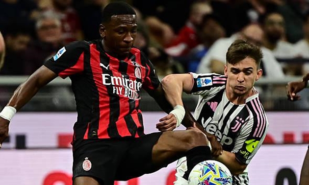Milan đã hết hy vọng đua Scudetto.