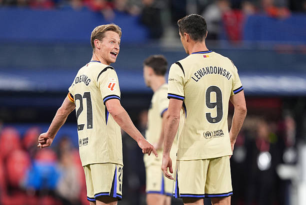 Frenkie de Jong — 6.5 điểm: Chỉ chuyền hỏng 2/29 đường chuyền mà anh thực hiện trong khoảng thời gian ngắn ngủi góp mặt trên sân