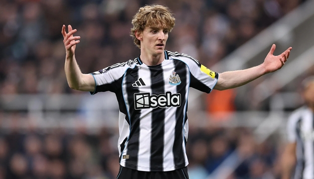 Ảnh bài viết Tin đồn chuyển nhượng tối 3/5: Bayern Munich muốn có Anthony Gordon; Liverpool nhắm chiêu mộ Bradley Barcola