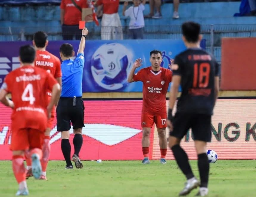 Hoàng Minh hóa "tội đồ" của Viettel.