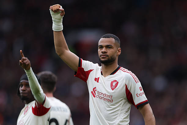 Cody Gakpo – 6.8 điểm: Thành tích ấn tượng của Gakpo trước Man United tiếp tục được duy trì vào chiều nay với bàn thắng thứ 5 trong 4 lần đá chính trước đại kình địch của Liverpool. Đây cũng là pha lập công đầu tiên của Gakpo sau chuỗi 14 trận tịt ngòi trên mọi đấu trường.