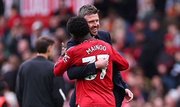Michael Carrick xứng đáng được Manchester United ký hợp đồng lâu dài.