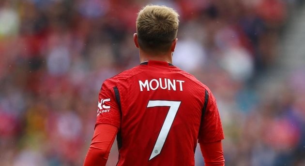 Ảnh bài viết Neville ủng hộ Man Utd đẩy đi Mason Mount