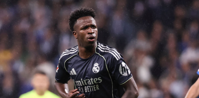 Vinicius tỏa sáng với cú đúp bàn thắng.