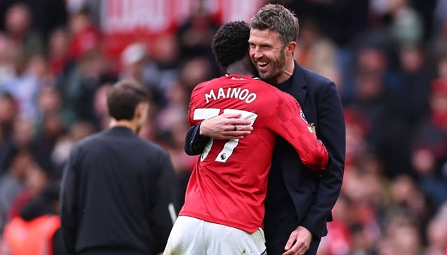 Ảnh bài viết Bryan Robson hối thúc MU bổ nhiệm Michael Carrick