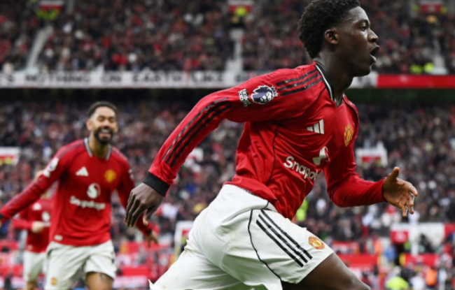 Ảnh bài viết Kobbie Mainoo là chứng nhân lịch sử tại Old Trafford