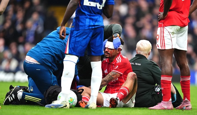 Ảnh bài viết Gibbs-White dính chấn thương nặng trong ngày Nottingham Forest hạ Chelsea