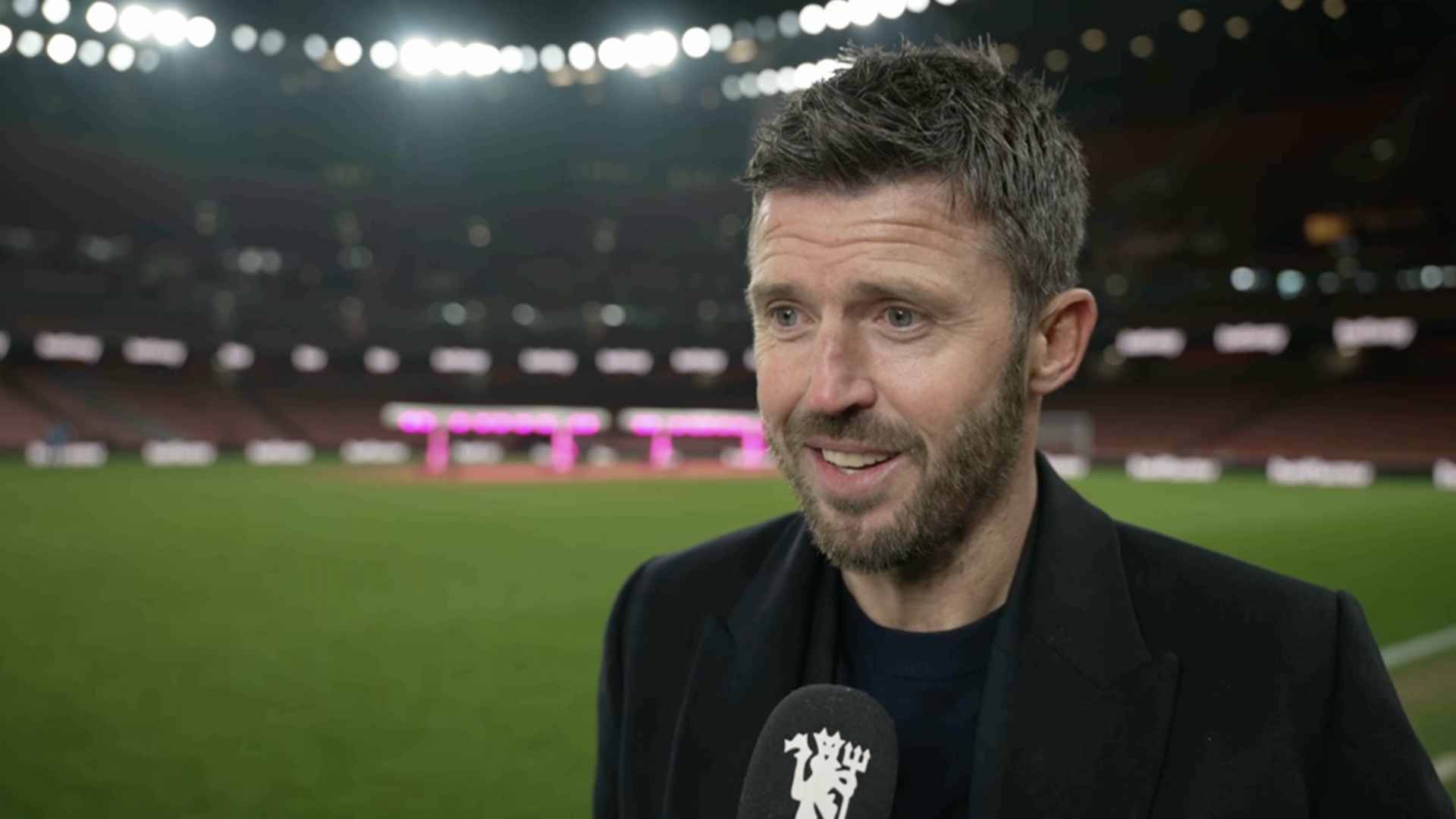 Ảnh bài viết Carrick né câu hỏi của Berbatov trên sóng truyền hình
