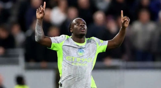 Nhờ có Doku, City mới có thể rời sân của Everton với 1 điểm.