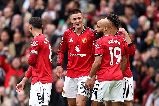 Champions League chào đón sự trở lại của Quỷ đỏ.