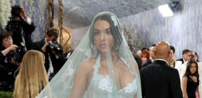 Hình ảnh lộng lẫy của Georgina Rodriguez tại Met Gala 2026.