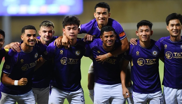 Hà Nội FC nỗ lực về đích ở vị trí cao nhất.