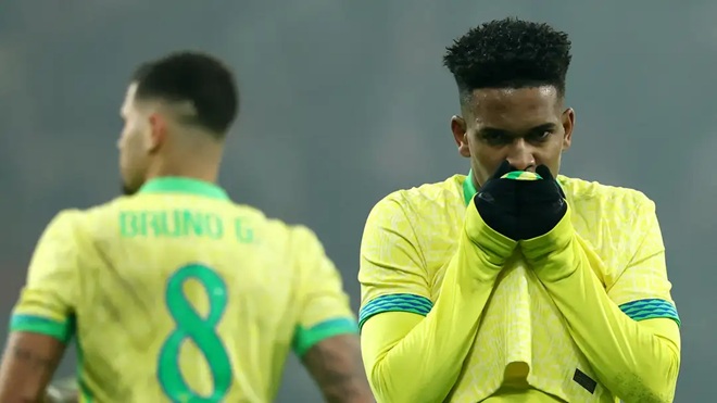 Ảnh bài viết Estevao mượn cơ sở của CLB cũ dưỡng thương, chạy đua dự World Cup