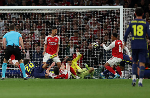Ảnh bài viết David Raya, đôi bàn tay vàng đưa Arsenal vào chung kết C1
