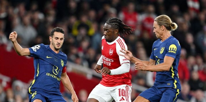 Eberechi Eze (6.9): Bị các cầu thủ Atletico phong tỏa không gian chơi bóng, khiến anh khó tạo ra tầm ảnh hưởng.

Leandro Trossard (7.4): Có tình huống té ngã hơi dễ dàng trong vòng cấm ở hiệp một, nhưng đóng vai trò quan trọng trong bàn mở tỷ số.

Viktor Gyokeres (7.5): Chăm chỉ chạy chỗ tạo khoảng trống giúp đồng đội ghi bàn, nhưng với tư cách là một số 9 đắt giá, anh đã gây thất vọng khi bỏ lỡ cơ hội ngon ăn để kết liễu trận đấu trong hiệp hai.

Chấm điểm các cầu thủ sau trận. Ảnh: BongDa.com.vn.